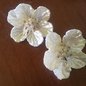 Tuckernuck White Peony Earrings